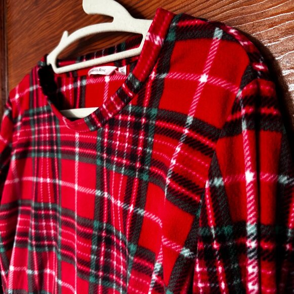 Ultra-soft Christmas pyjama top - Picture 1 of 3